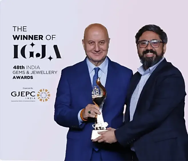 award-anupam-with-gp-desktop